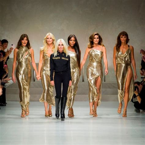 musica per versace sfilata violet|Compilation Moda Sfilata, Milan Fashion Week, Musica .